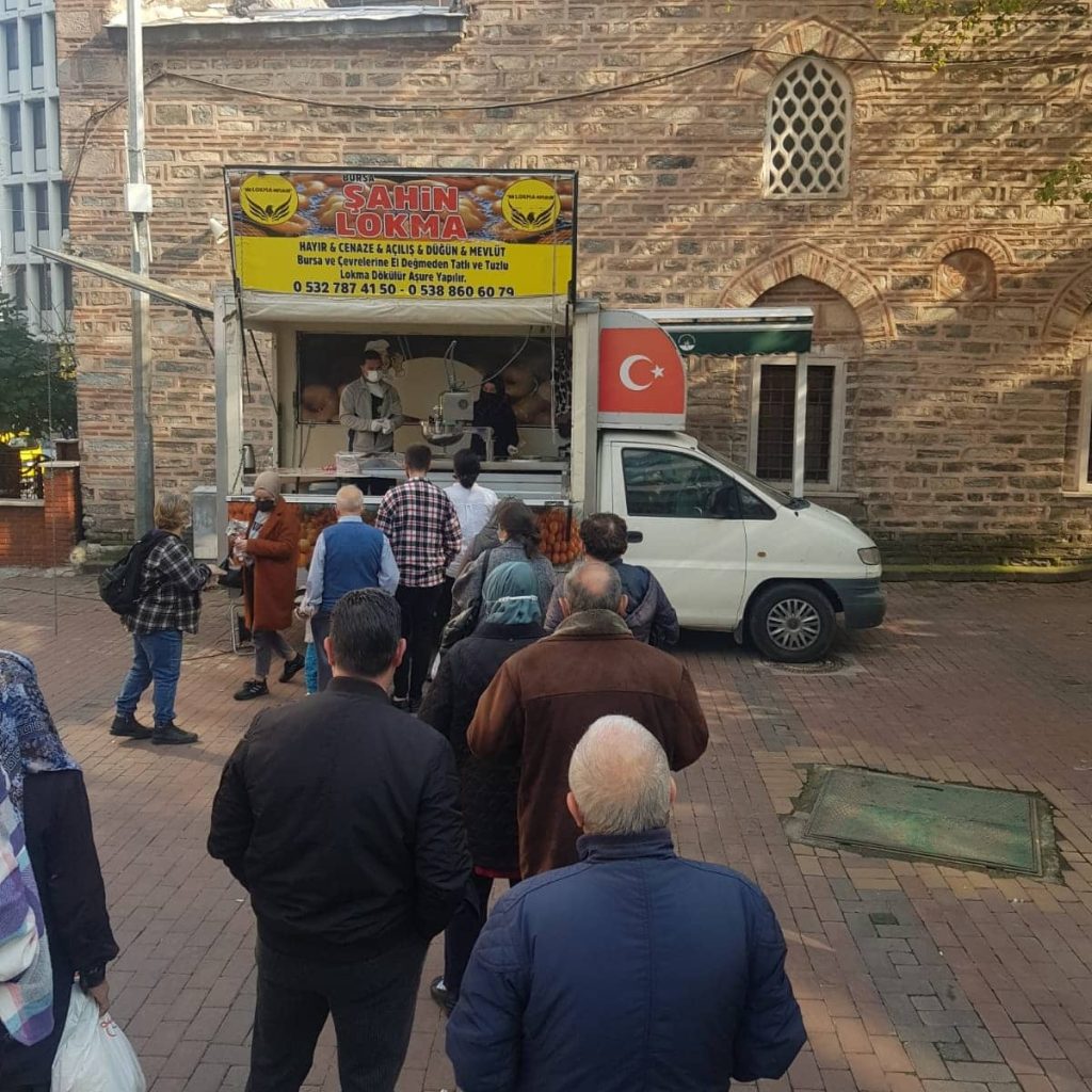Bursa hayır lokması dığıtımı
